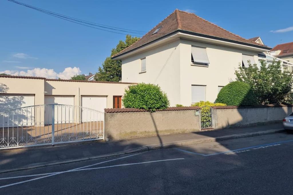 Charmant Appart. Dans Une Villa Saint-Louis  Eksteriør bilde